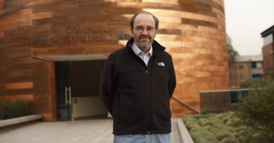 Gustavo Lagos, académico de Ingeniería y Minería de la PUC (Foto: PUC)